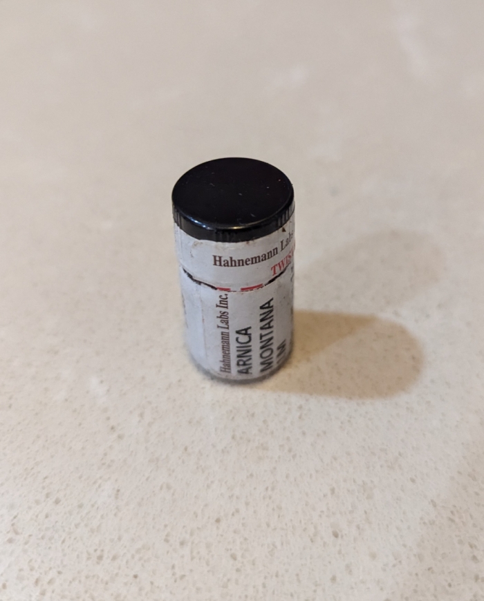 Hahnemann Laboratory’s Single Remedies – 10M – 1/2 dram bottle